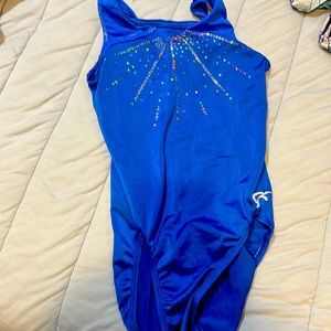 Adult small gymnastics Leo